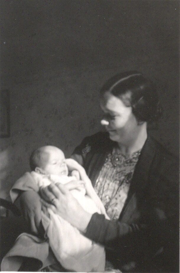 Frances and her mother in 1935